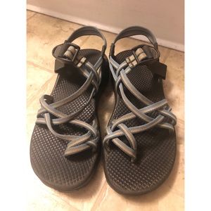 Chaco sandal 8 women’s blue big toe used